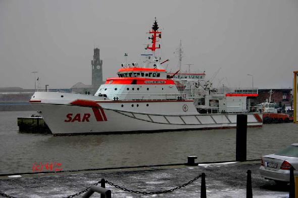 010 Die Hermann Marwede. Ein Seenotkreuzer der DGzRS. Indienststellung 09.09.2003. Standort Helgoland, zu Gast in Cuxhaven.