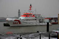 010 Die Hermann Marwede. Ein Seenotkreuzer der DGzRS. Indienststellung 09.09.2003. Standort Helgoland, zu Gast in Cuxhaven.